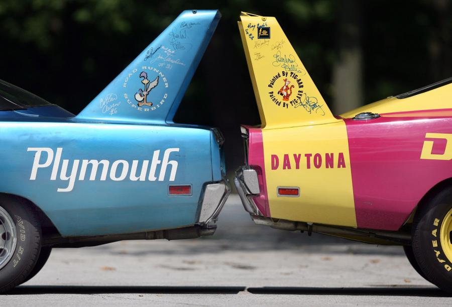 Детали экстерьера Plymouth Road Runner Superbird 1970 года  (фото 95 из 107)
